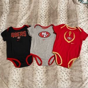 3 Pack Niners Bodysuits Size 24M